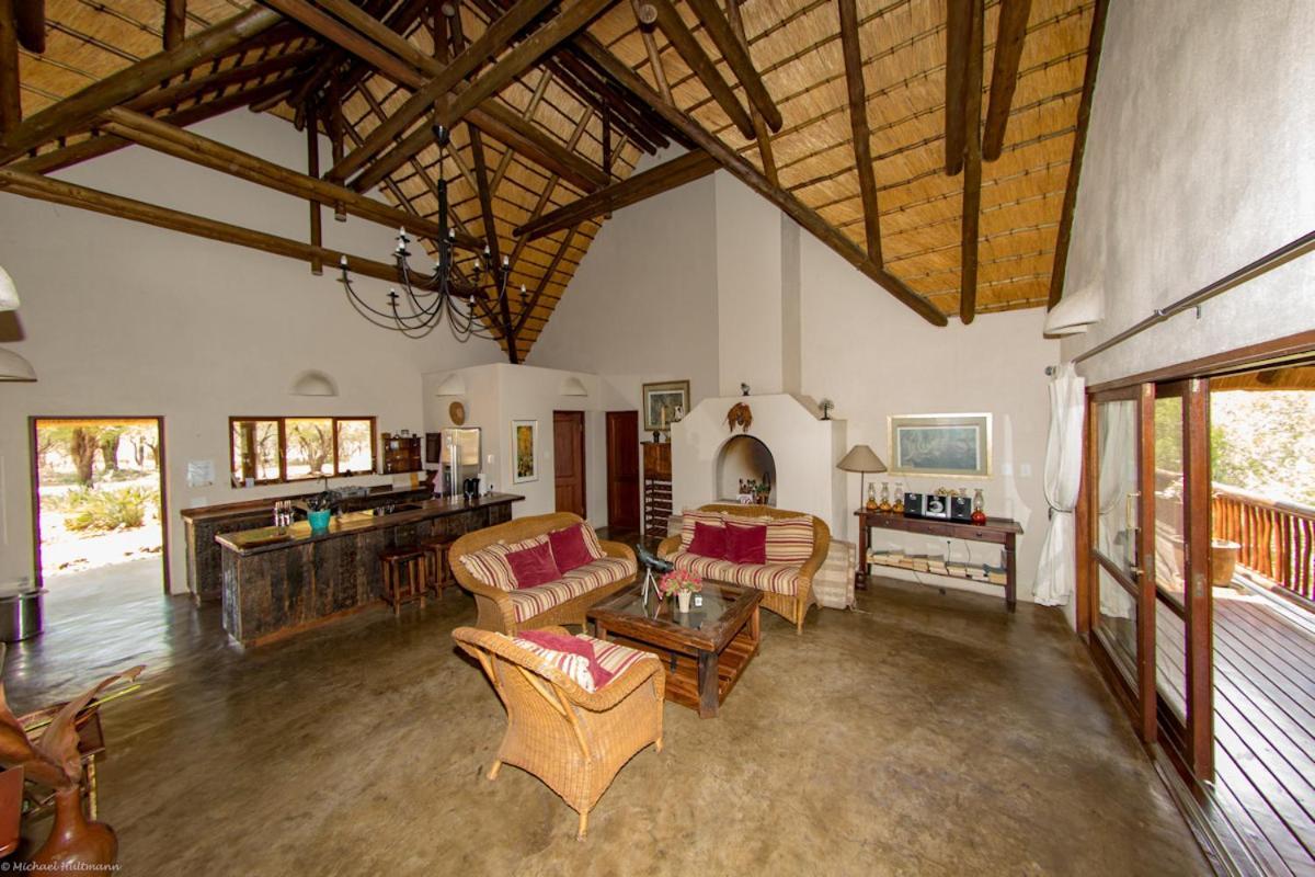 Stunning Mountain Views From A 3-Bedroom Home With Pool Hoedspruit Exterior foto